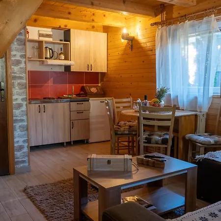 Grand Apartamento Mitrovac